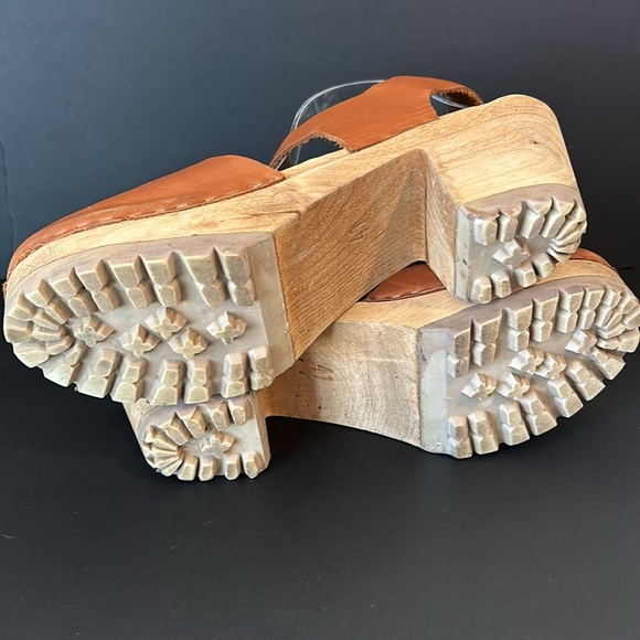 MIA brown wooden and leather clogs size 11 (41) - Picture 7 of 10